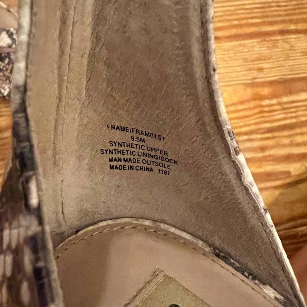 Heels - Picture 3 of 4
